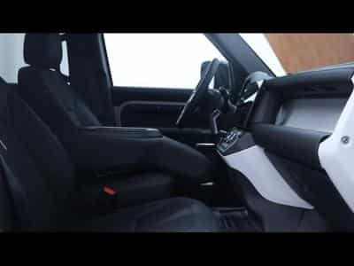 Land-Rover Defender 110 D200 S AWD Auto MY26 (2026) - Photo 10