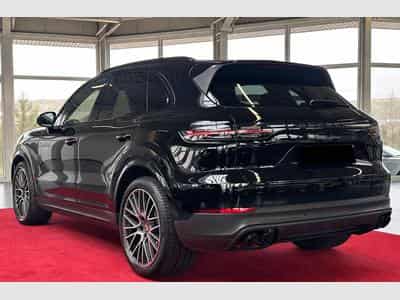 Porsche Cayenne Platinum – Toit Pano, BOSE, Suspension Pneumatique (2023) - Photo 2