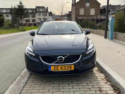 Volvo V40 T3 (2019) - Photo 1