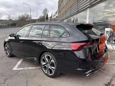 Skoda Octavia RS COMBI 245 PS (2023) - Photo 13