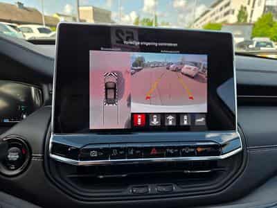 Jeep Compass SUMMIT 4XE PLUG-IN HYBRID (2025) - Photo 9