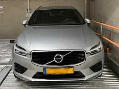 Volvo XC60 R-Design (2018) - Photo 3