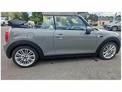 Mini Cabrio Cooper AUT / GPS / CUIR / Jantes 17; été + hiver (2017) - Foto 1