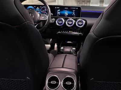 Mercedes A 220 AMG Line (2018) - Photo 9