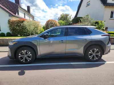 Toyota bZ4X SUV EV 2WD AT Executive (045L2EL02 (2025) - Photo 1