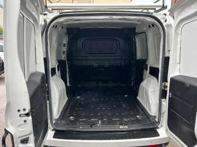 Fiat Doblo 1.3 JTD 95CV. 3 PLACES NAVIGATION CLIMATRONIC CAMERA (2020) - Foto 9