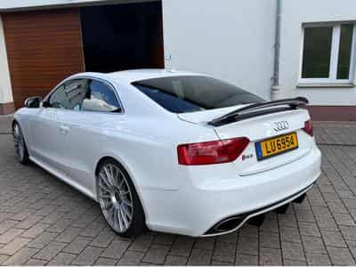 Audi RS5 V8 4.2 (2012) - Photo 1
