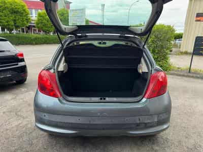 Peugeot 207 1.4i 73ch Xline (2009) - Photo 12
