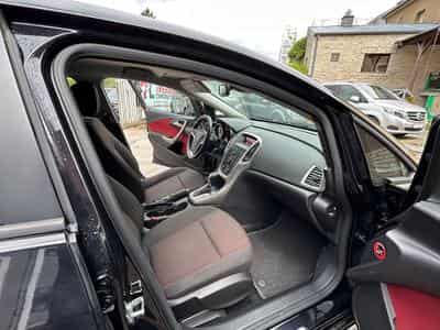 Opel Astra 1.3 Automatique (2011) - Photo 11