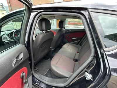 Opel Astra 1.3 Automatique (2011) - Photo 8
