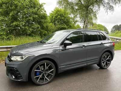 VW Tiguan R Akrapovic (2023) - Photo 2