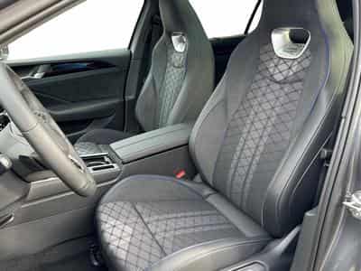 VW Passat Variant R-Line (2026) - Foto 11