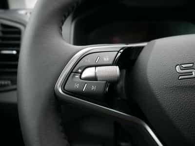 Skoda Karoq Selection 2.0 TDI DSG 4x4 (2026) - Photo 13