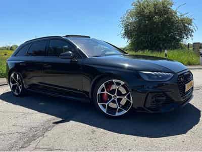 Audi RS4 Competition (2024) - Photo 1