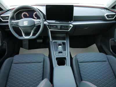 Seat Leon FR 1.5 eTSI (2025) - Photo 11