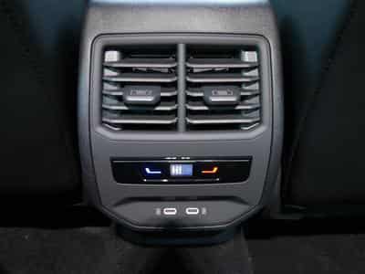 Seat Leon FR 2.0 TDI DSG (2025) - Photo 14