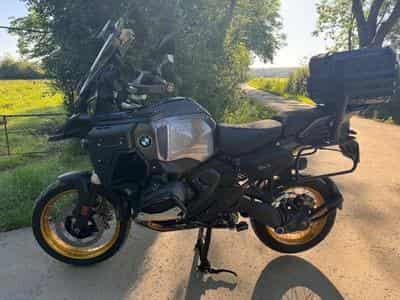 BMW R 1300 Gsa Triple Black (2025) - Foto 1