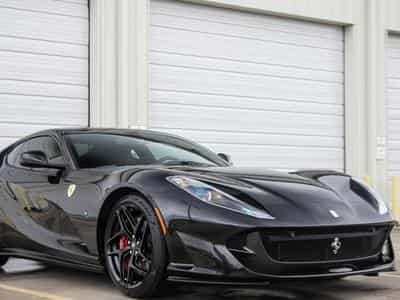 Ferrari 812 Superfast (2018) - Photo 1