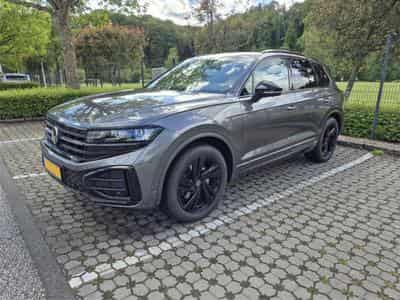 VW Touareg R-Line (2025) - Photo 1