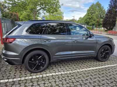 VW Touareg R-Line (2025) - Photo 4