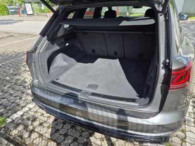 VW Touareg R-Line (2025) - Photo 10