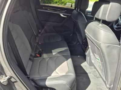 VW Touareg R-Line (2025) - Photo 12