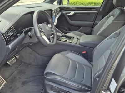 VW Touareg R-Line (2025) - Photo 14