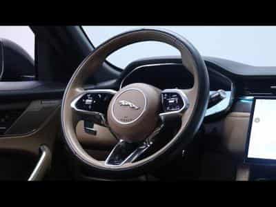 Jaguar F-Pace P400e SE (2022) - Photo 14