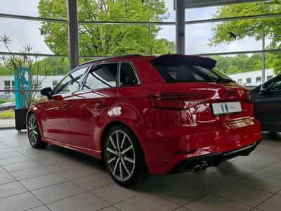 Audi A3 S-Line Quattro 190PS (2019) - Photo 3