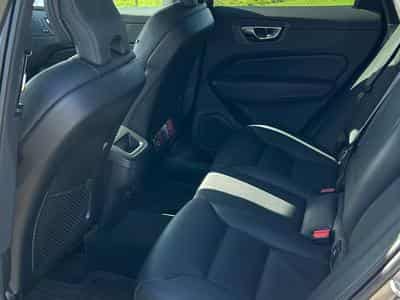 Volvo XC60 B4 Diesel Mild Hybrid Plus Bright (ASO) (2022) - Photo 12