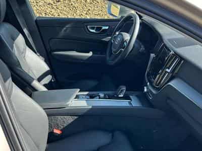 Volvo XC60 B4 Diesel Mild Hybrid Plus Bright (ASO) (2022) - Photo 11