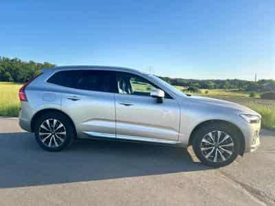 Volvo XC60 B4 Diesel Mild Hybrid Plus Bright (ASO) (2022) - Photo 3