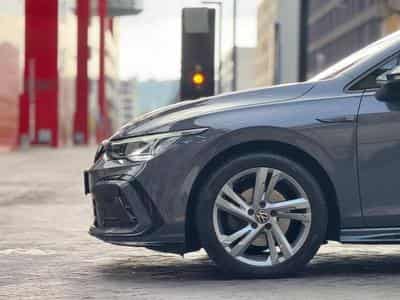 VW Golf VIII / R LINE / Automatique / LED / COCKPIT VIRTUEL (2022) - Photo 7