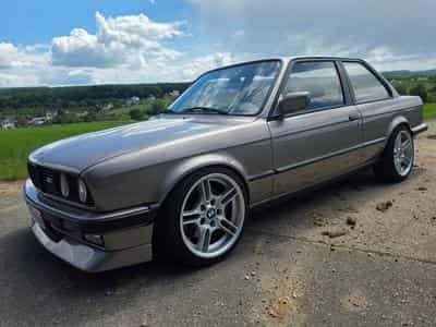 BMW 325 E30 (1986) - Photo 1