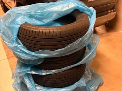 Tires – 19 - Photo 1