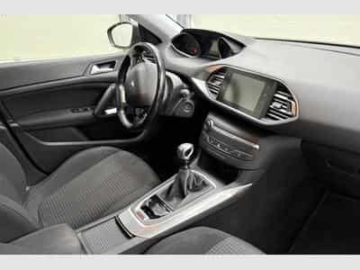 Peugeot 308 SW Puretech (2019) - Photo 11