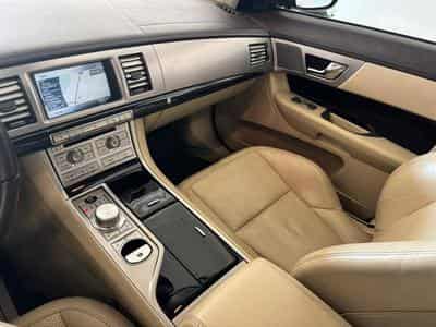 Jaguar XF 3.0 V6 Diesel Premium Luxury (2011) - Foto 9