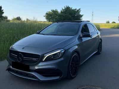 Mercedes A 45 AMG (2017) - Photo 1