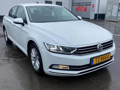 VW Passat COMFORTLINE (2018) - Photo 2