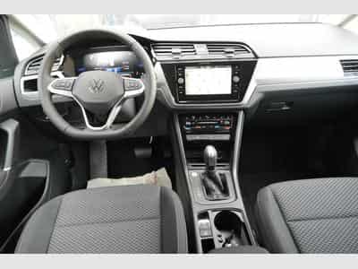 VW Touran 1.5 TSI DSG (2026) - Photo 9