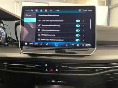 VW Golf Style (2026) - Photo 10