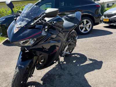 Yamaha YZF-R3 (2018) - Foto 1