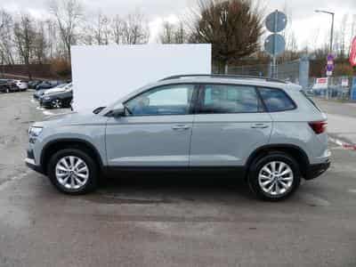 Skoda Karoq Selection 2.0 TDI DSG 4x4 (2026) - Foto 5