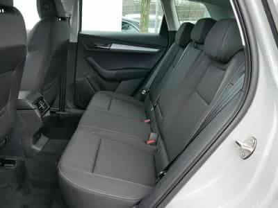 Skoda Karoq Selection 2.0 TDI DSG 4x4 (2026) - Foto 8