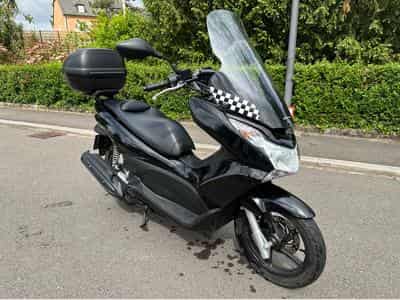 Honda PCX (2011) - Photo 1