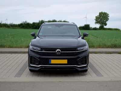 VW Touareg R-Line (2025) - Photo 3