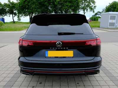 VW Touareg R-Line (2025) - Photo 8
