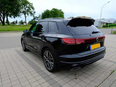 VW Touareg R-Line (2025) - Photo 9