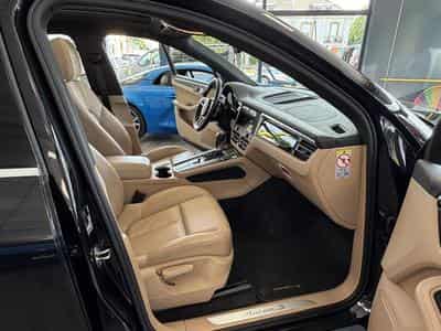 Porsche Macan 3.0L V6 S (2021) - Photo 6
