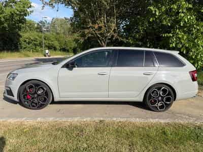 Skoda Octavia RS 245 (2018) - Photo 7